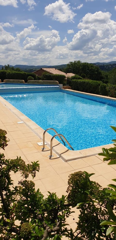 Petite maison en Ardèche Casa in Saint-Martin-d'Ardèche