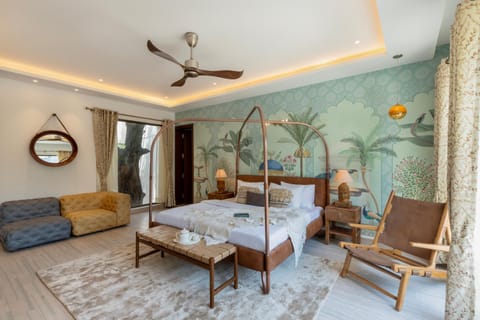 Elivaas Oasis Luxury 6BHK with Pvt Pool, Sainik Farm New Delhi Villa in New Delhi