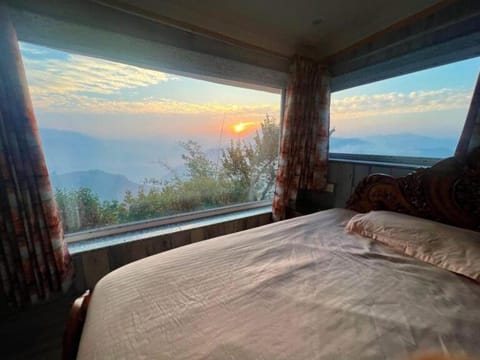 Swami Manjulanand Ashram Nature lodge in Uttarakhand