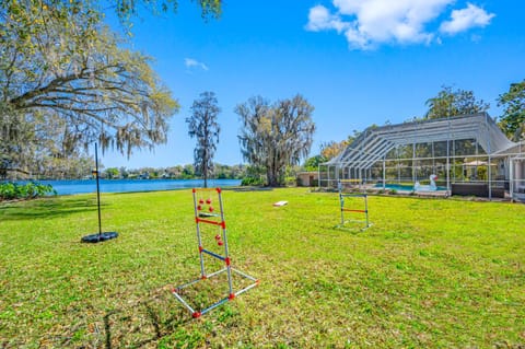 Exquisite Bayview Villa with POOL and GAMES Maison in Greater Carrollwood