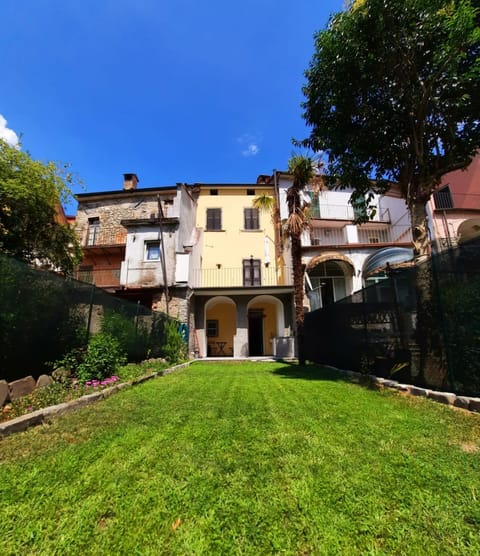 Property building, Garden, Garden view