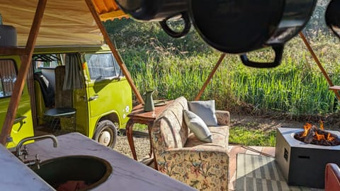 Unique 70s stay! Volkswagen T2 Campervan Dome Nature lodge in Castelldefels