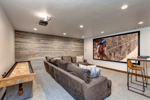 Ski Lovers Dream, Outdoor Recreation and Theater, Game Room - Park City Black Rock Ridge Fire Trail House in Wasatch County