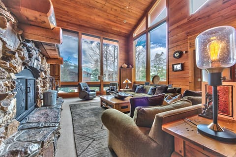 Deer Valley Silver Lake Mansion- Luxury Amenities, Media & Workout Rooms, Outdoor Recreation! House in Deer Valley