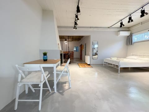 Industrial Studio with Patio Apartment in Central Athens Regional Unit, Greece