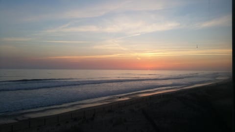 Nearby landmark, Natural landscape, Beach, Sea view, Sunrise, Sunset