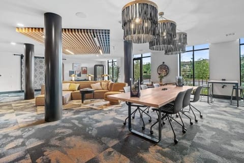 Luxury Modern Condo in Irvine Eigentumswohnung in Costa Mesa