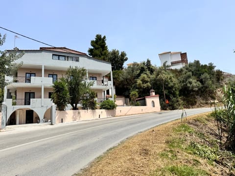 Property building, Street view