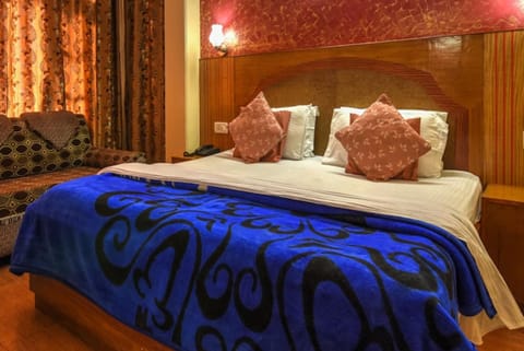 Hotel King Palace - Nature-Valley-Luxury-Room - Prime Location with Parking Facilities Hotel in Shimla