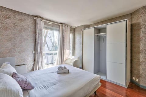 Appartement grand luxe 180m2 Condo in Levallois-Perret