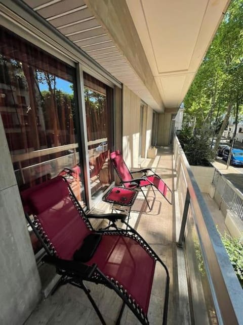 Appartement grand luxe 180m2 Condo in Levallois-Perret