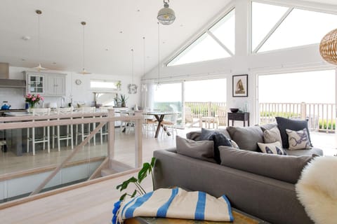 Hamptons Style Lux Beach house House in Chichester District