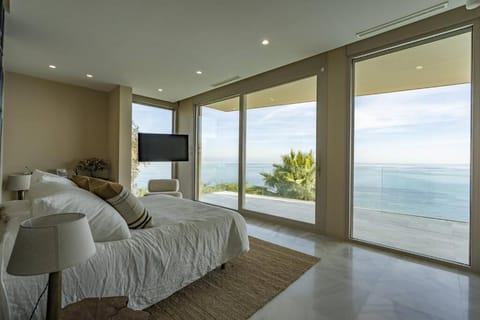 Bed, Photo of the whole room, Bedroom, Sea view