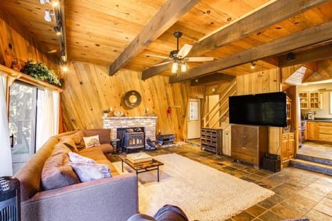 Woodsy Lake Almanor Cabin with Community Perks! Maison in Lake Almanor