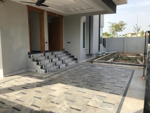 Luxurious kashmir house near Islamabad airport Appartement in Islamabad