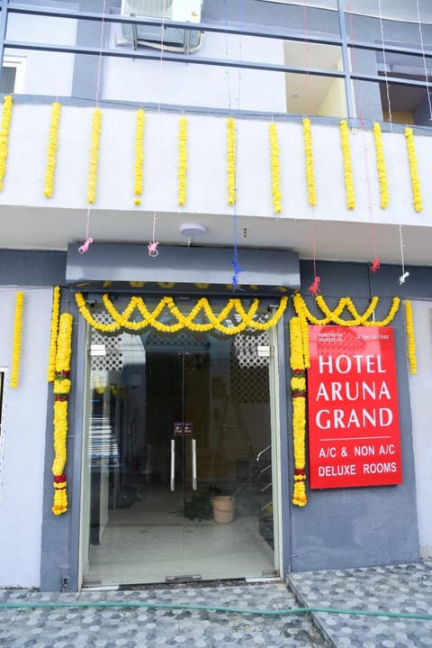 ARUNA GRAND Hotel in Visakhapatnam