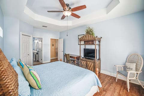 Villa Laguna - Pet Friendly! Beach Gear Credit Included! House in Port Aransas