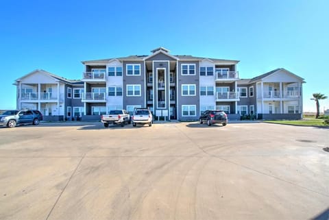 Property building, Facade/entrance, Day, Parking