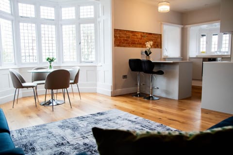 Host & Stay - Sackville Apartment Apartment in Hove