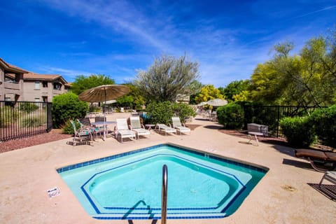 Sunsets & Smiles Apartment in Oro Valley