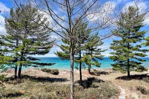 Beach Comber 13/14 Apartment in Sleeping Bear Dunes