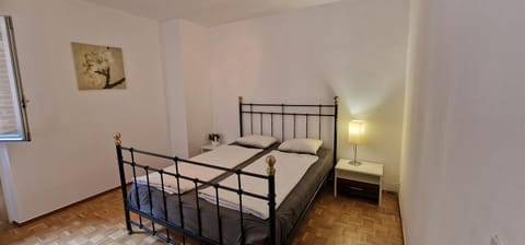 Melide Apartment LakeView close to Swissminiatur Apartment in Lugano