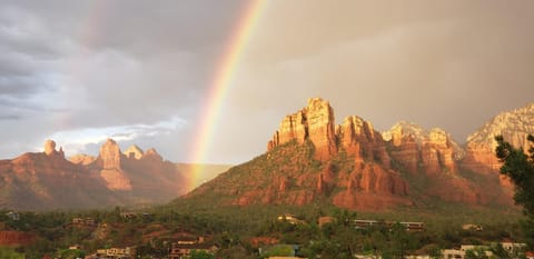 Sedona Panorama Views Over Red Rock Vistas And Zen Space, PuttingGreen, Bocce Ball, Hammock! House in Sedona