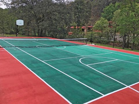 Tennis court