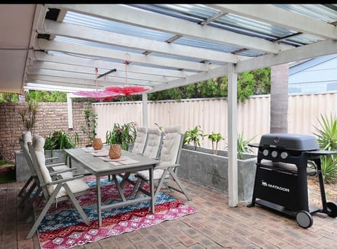 BBQ facilities, BBQ facilities, Balcony/Terrace, Dining area