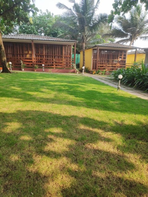 Sea Front Beach Huts Luxury tent in Canacona