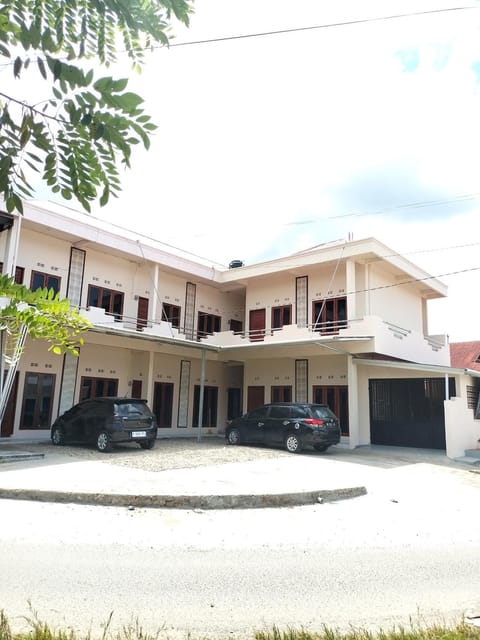 Homestay Bukittinggi Agam "NADELS HOMESTAY SYARIAH" House in West Sumatra, Indonesia