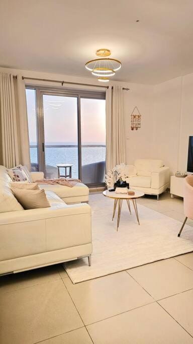 Luxury Ocean Front Apartment Apartment in Ras al Khaimah