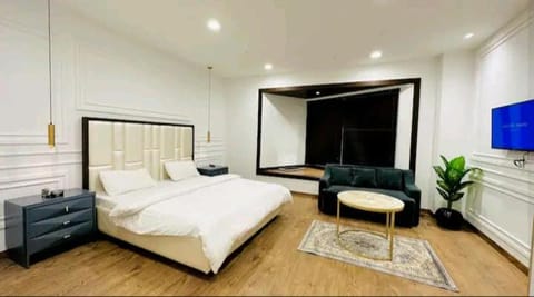 GOLDCREST Luxury 1 bed Apartment phase 4 DHA Lahore Apartment in Lahore