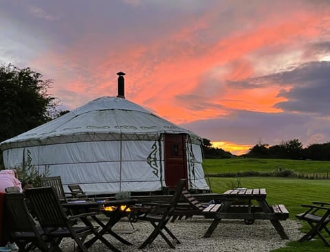 Love2Yurt Campground/ 
RV Resort in Cherwell District