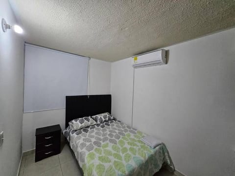 Bedroom, air conditioner