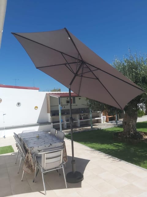 Garden, Dining area