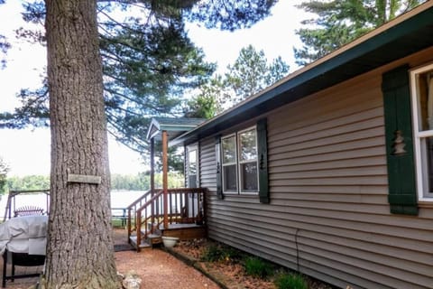 Knotty Pine White Pine - Lake Minocqua House in Minocqua Lake