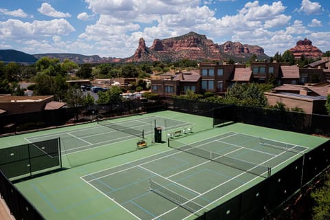 Sedona Healing Nest - Enjoy Mornings on the Patio, Gated Golf Community, Tennis, Pool & Hot Tub! Haus in Village of Oak Creek