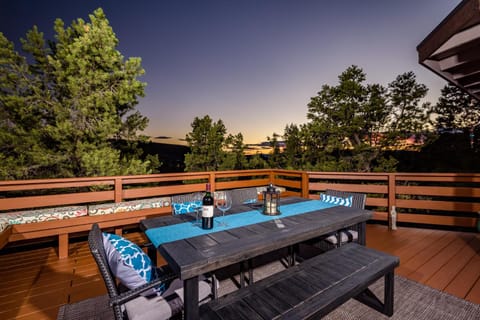 Sedona Sunrise and Tranquility - Luxury home in unbeatable location! House in Sedona