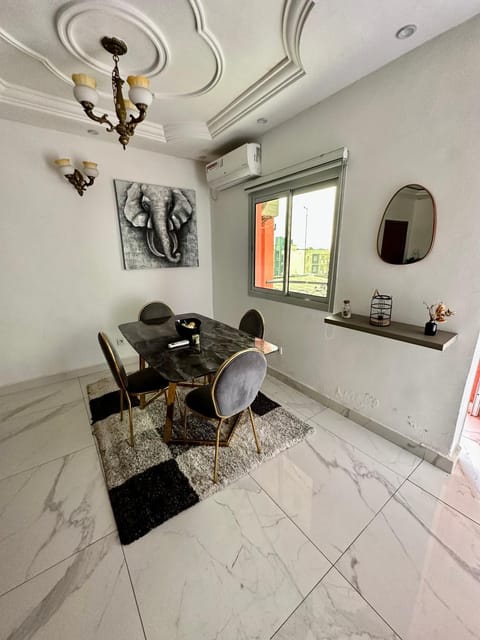 Stella’s guest house Eigentumswohnung in Douala