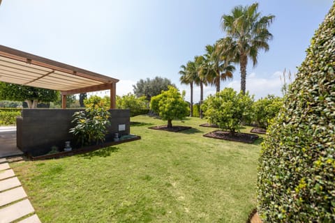 Patio, Garden, Garden view