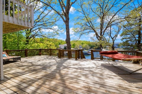 Sailfish Splendor House in Osage Beach