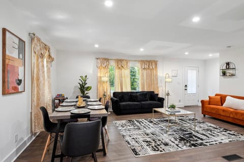 Coastal Retreat Oasis- Perfect for large groups Apartamento in East Point