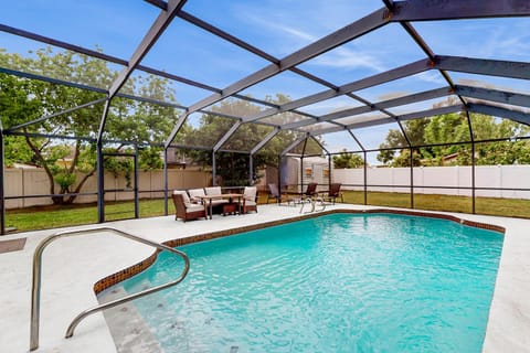 Poolside Postcards House in Kissimmee