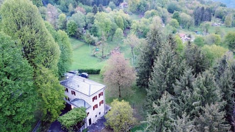 Villa Rina mindfullness in Nature close to Lake Villa in Lugano