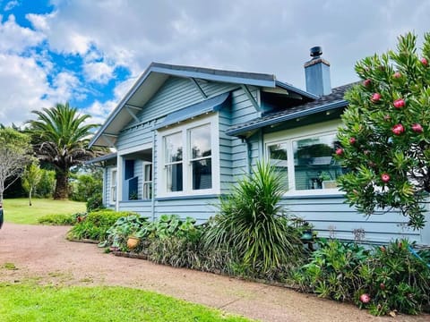 Property building, Garden, Garden view