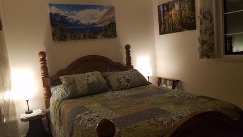 Clallam Bay HideFarAway 2 Bedrooms Queen and Full Vacation rental in Washington