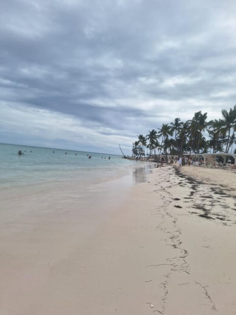 Coqueto apto en Punta Cana frente a la piscina Cap Cana Apartment in Punta Cana