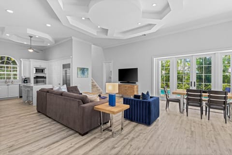 Harborside Retreat House in Naples