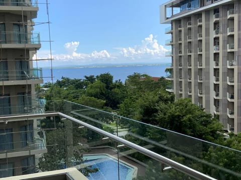 Ma Roberta - Luxurious Tambuli 2 Bed Room Unit Condo in Lapu-Lapu City